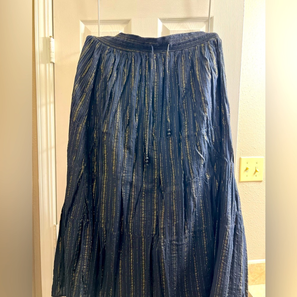 Torrid Size 2 plus boho black w gold